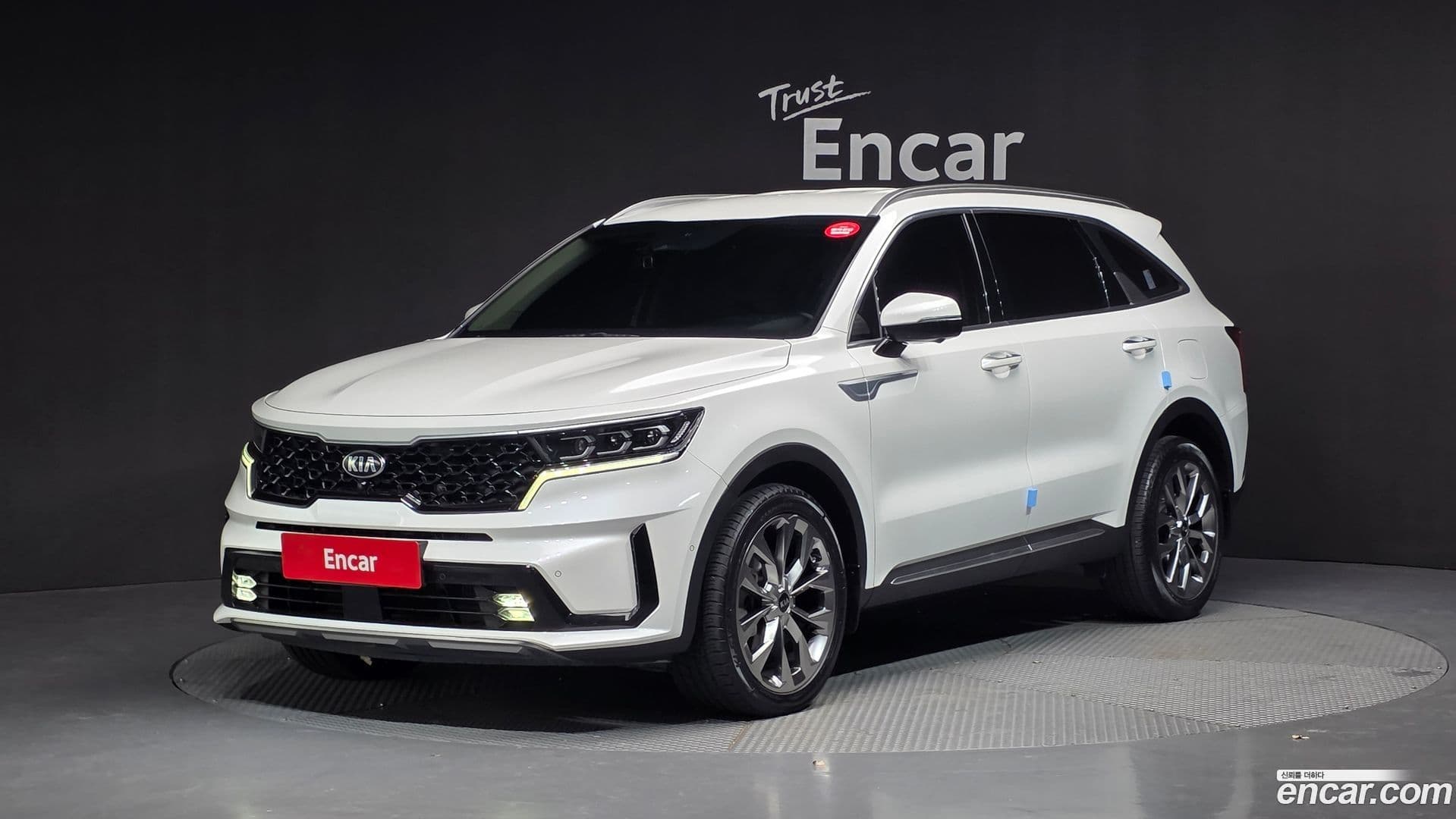 Main__Slider__Photo:Sorento Kia 2020.9-0