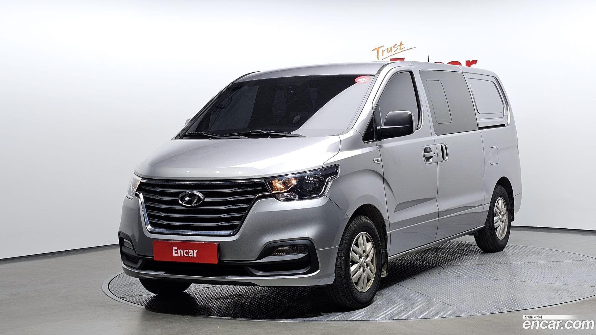 Main__Slider__Photo:Starex Hyundai 2021.2-0