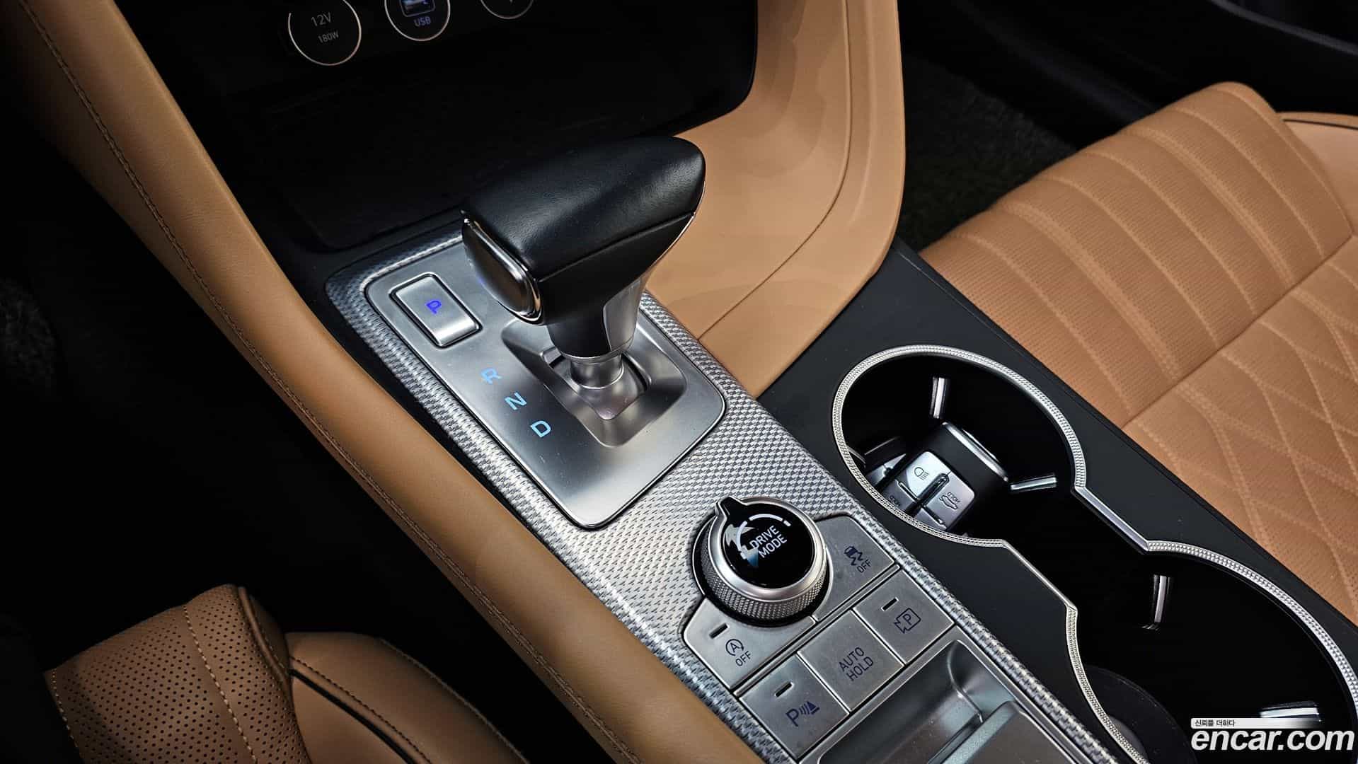 G70 Genesis 2020.11-INNER-009