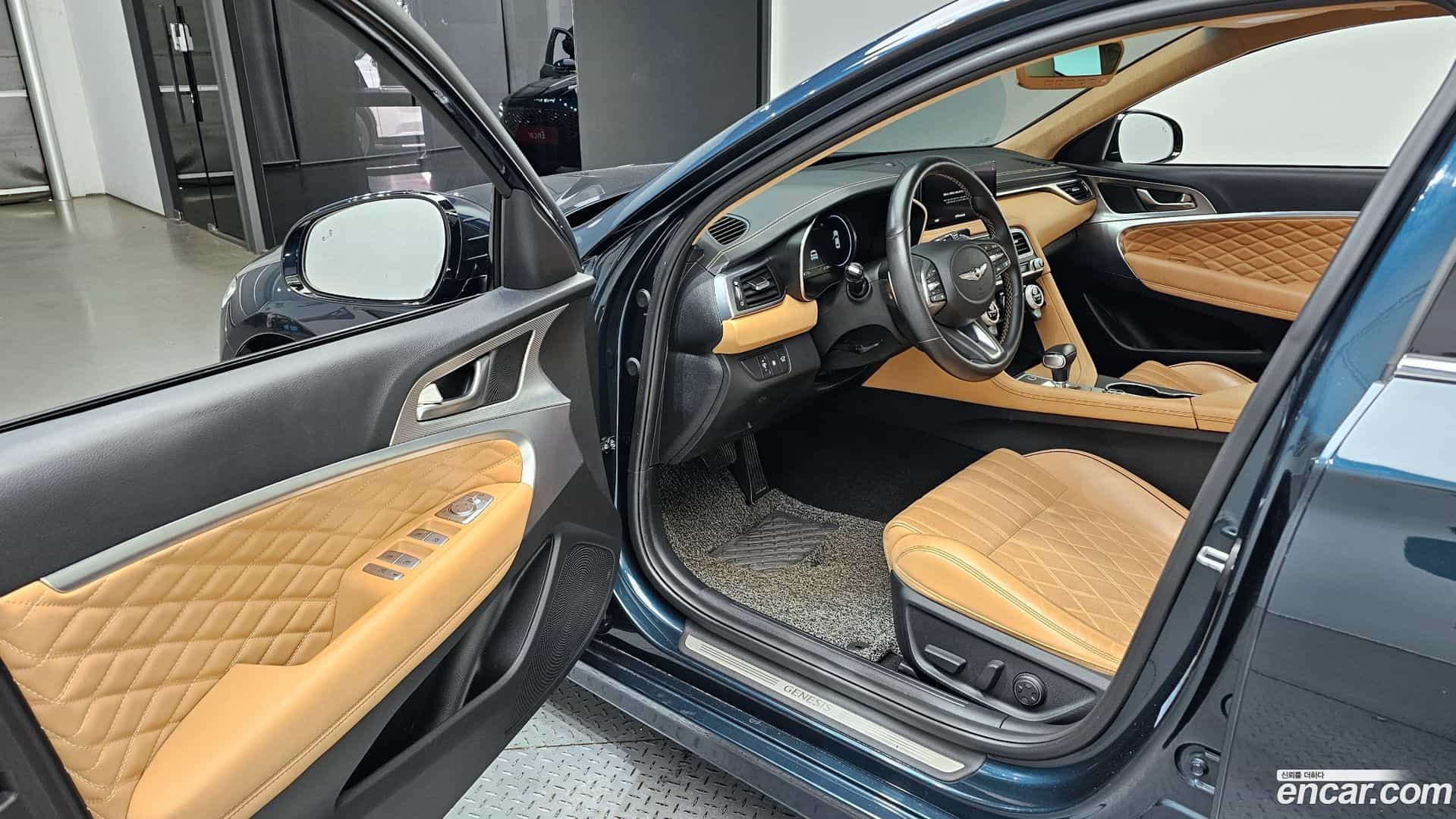 G70 Genesis 2020.11-INNER-010