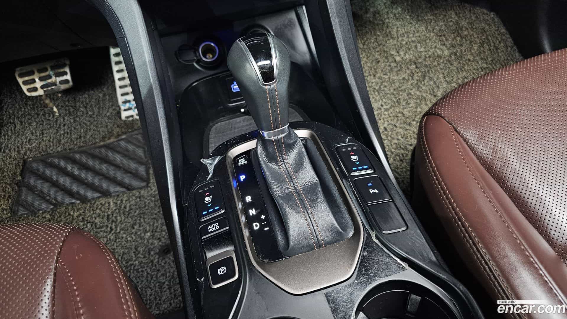Maxcruz Hyundai 2017.2-INNER-009