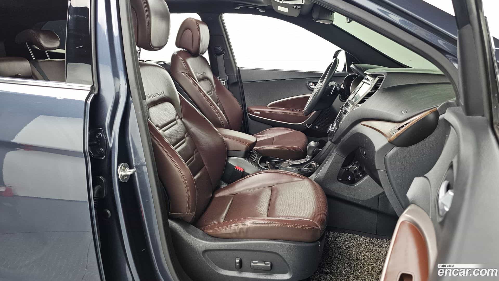 Maxcruz Hyundai 2017.2-INNER-010