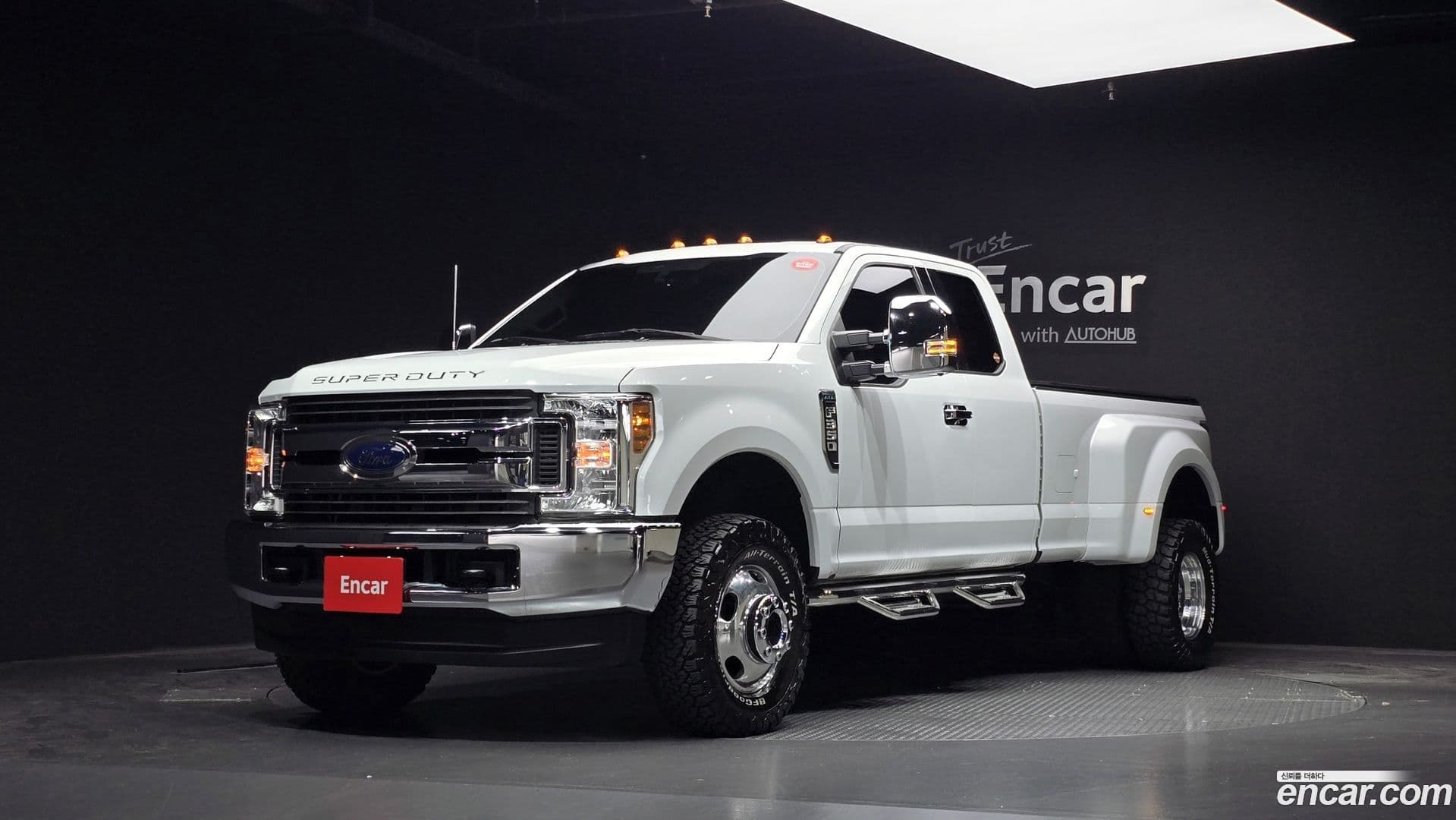 Main__Slider__Photo:F350 Ford 2019.11-0