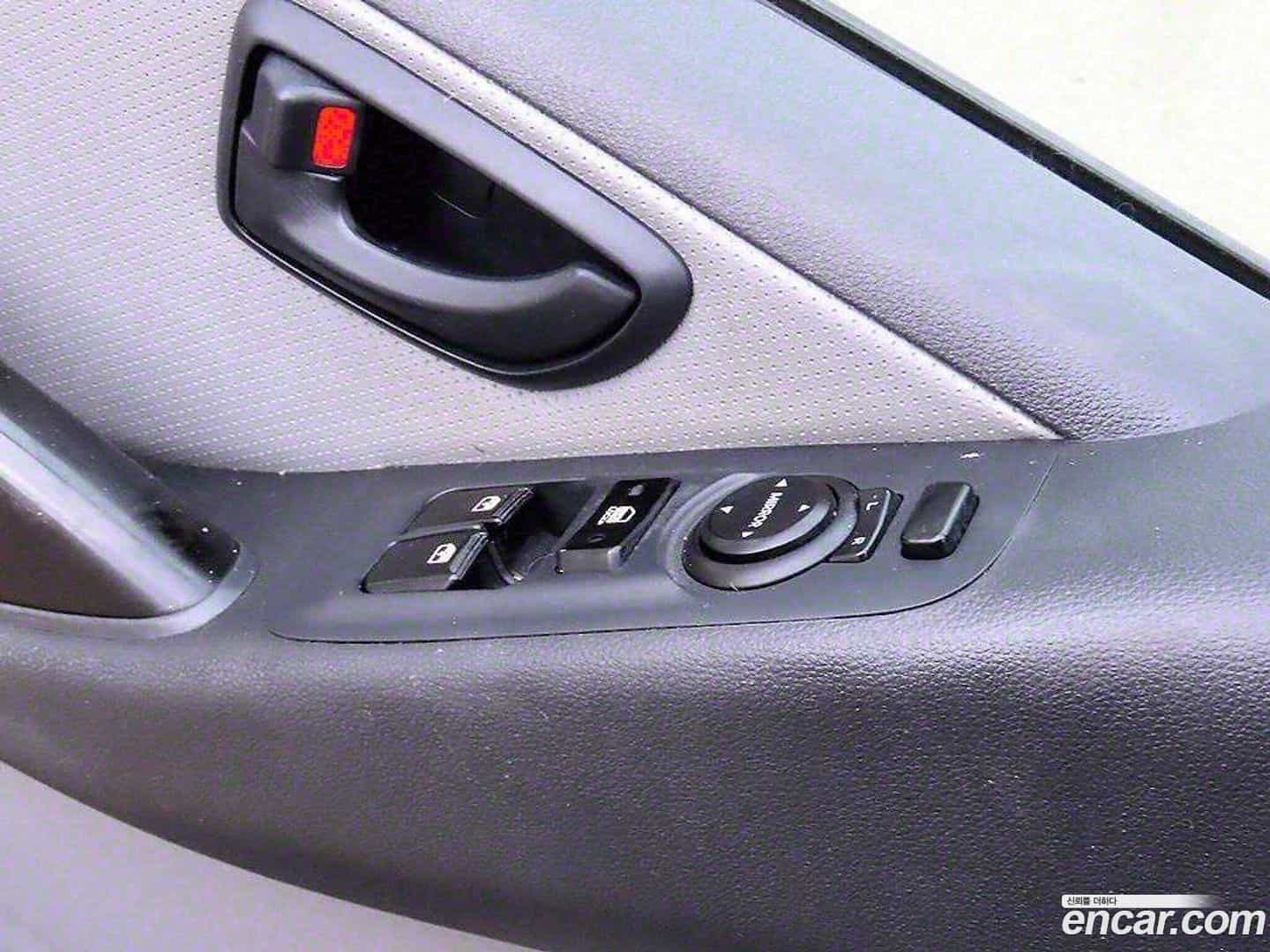 Starex Hyundai 2017.4-OPTION-016