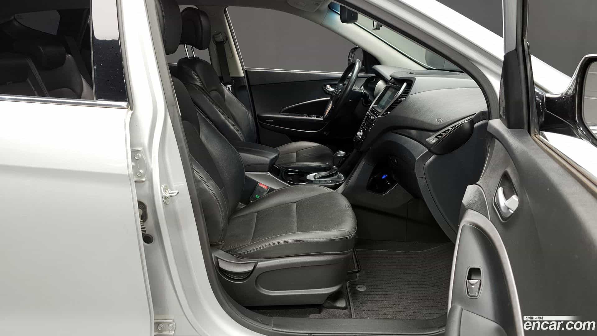 Santafe Hyundai 2016.9-OPTION-015