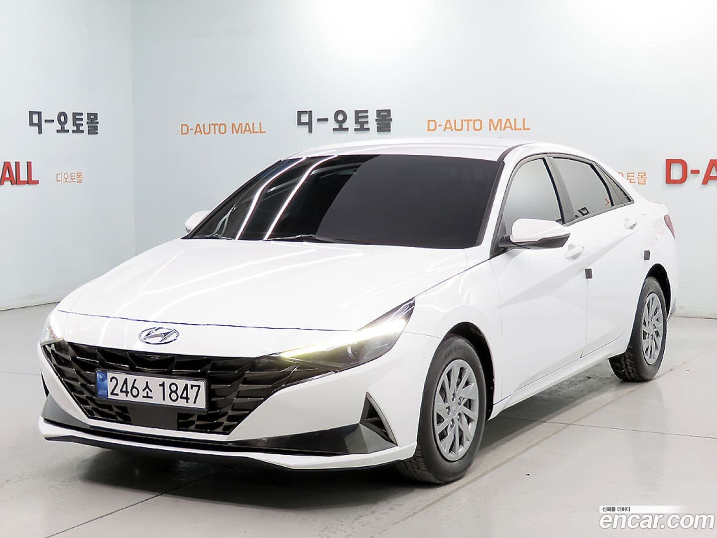Main__Slider__Photo:AVANTE Hyundai 2021.3-0