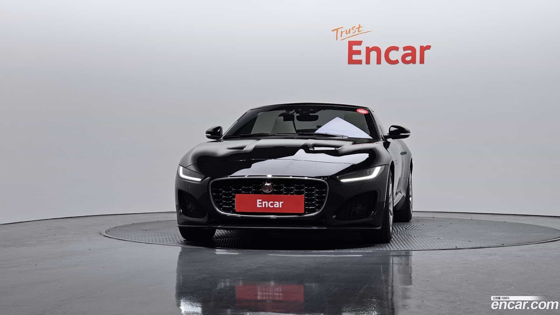 F-TYPE Jaguar 2023.8-OUTER-003