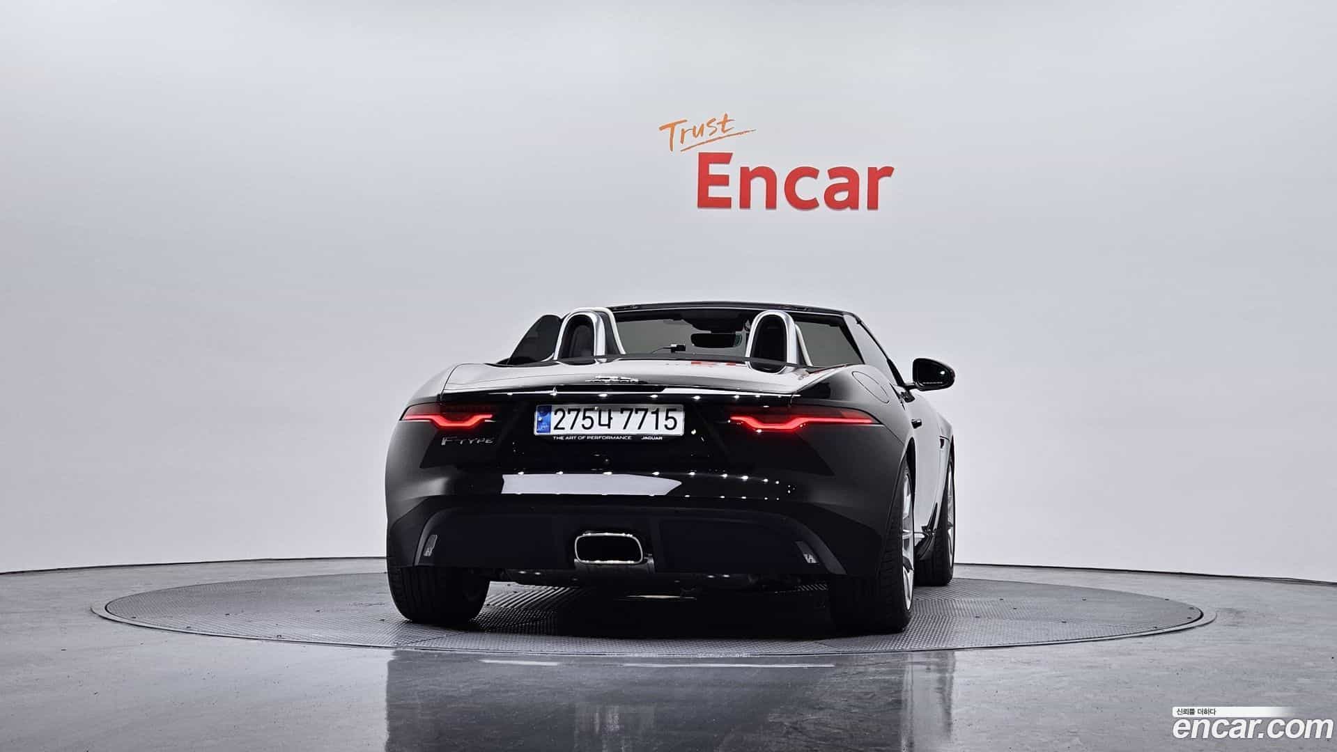 F-TYPE Jaguar 2023.8-OUTER-004