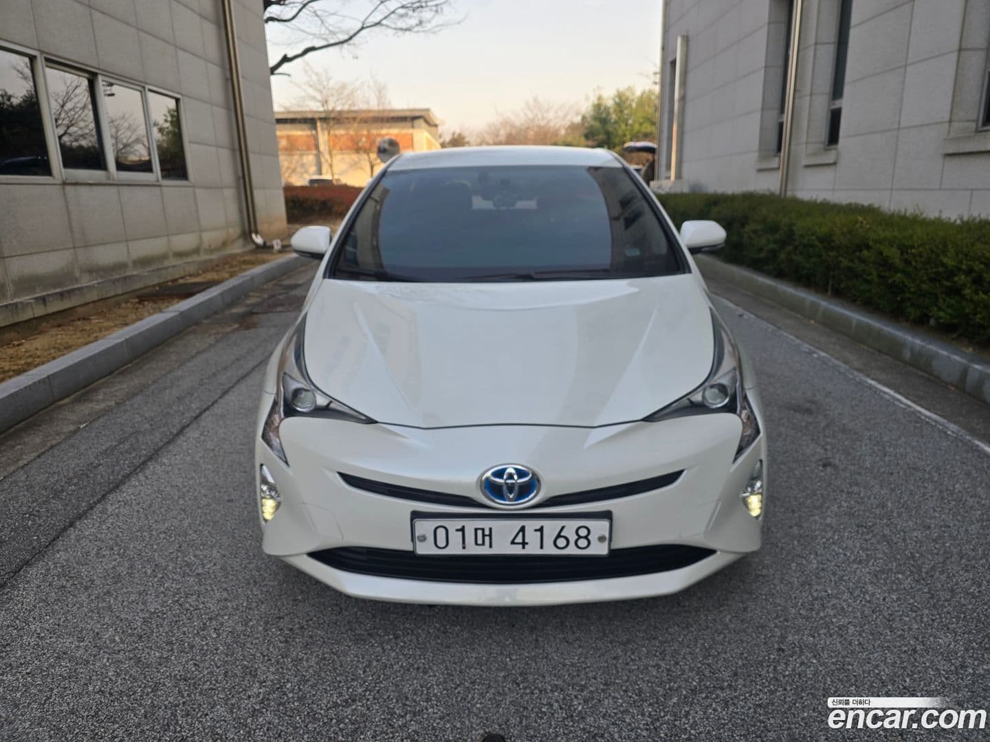Main__Slider__Photo:Prius Toyota 2017.2-0