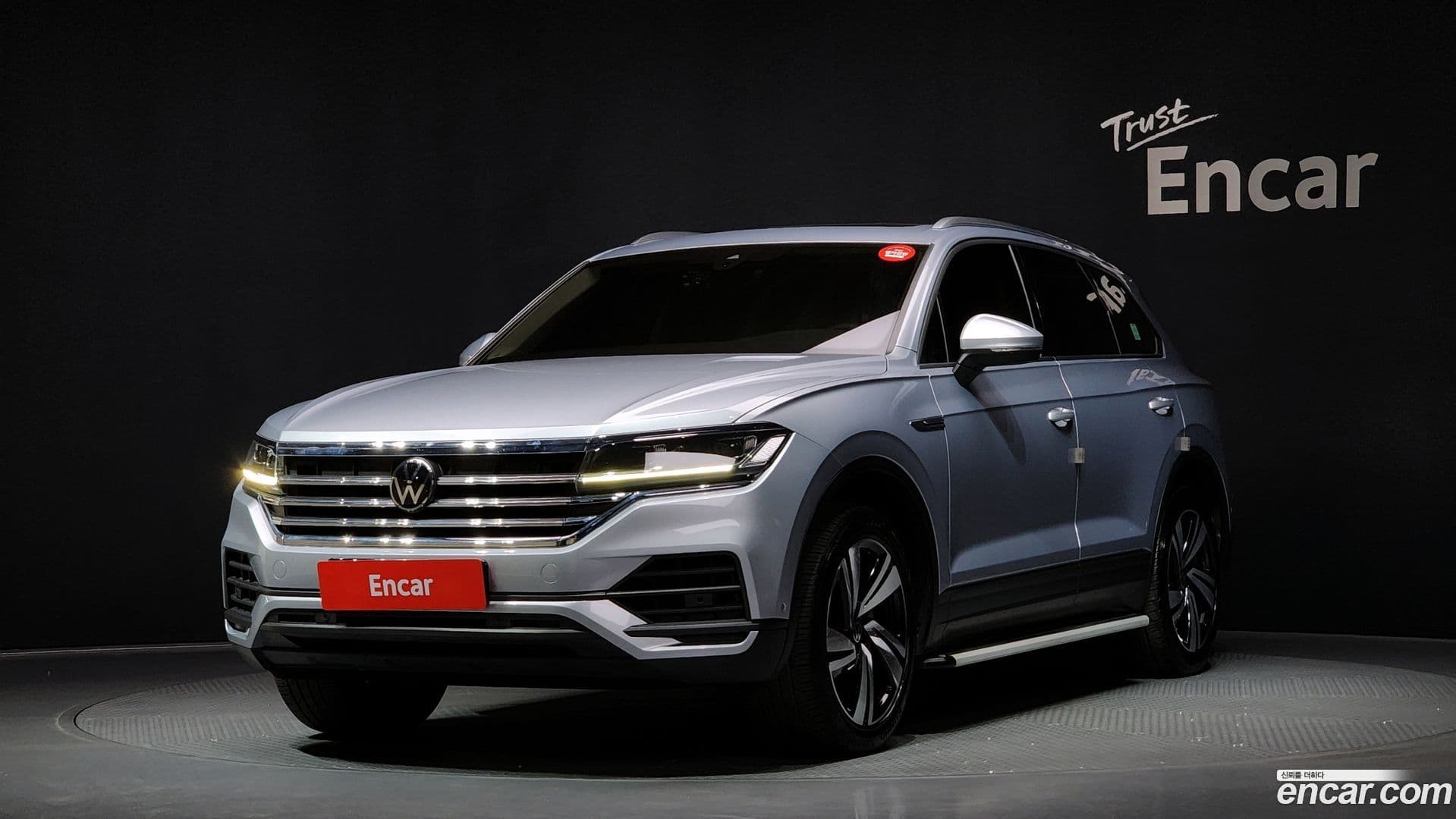Main__Slider__Photo:Touareg Volkswagen 2020.11-0