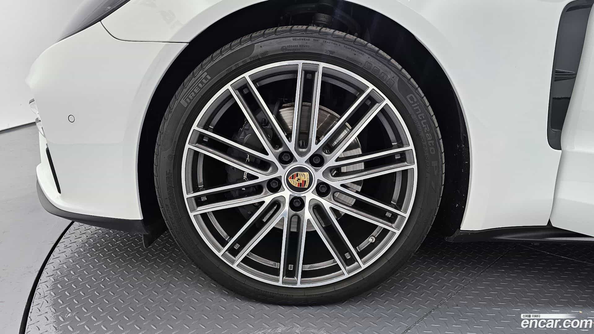 Panamera Porsche 2021.11-OUTER-005