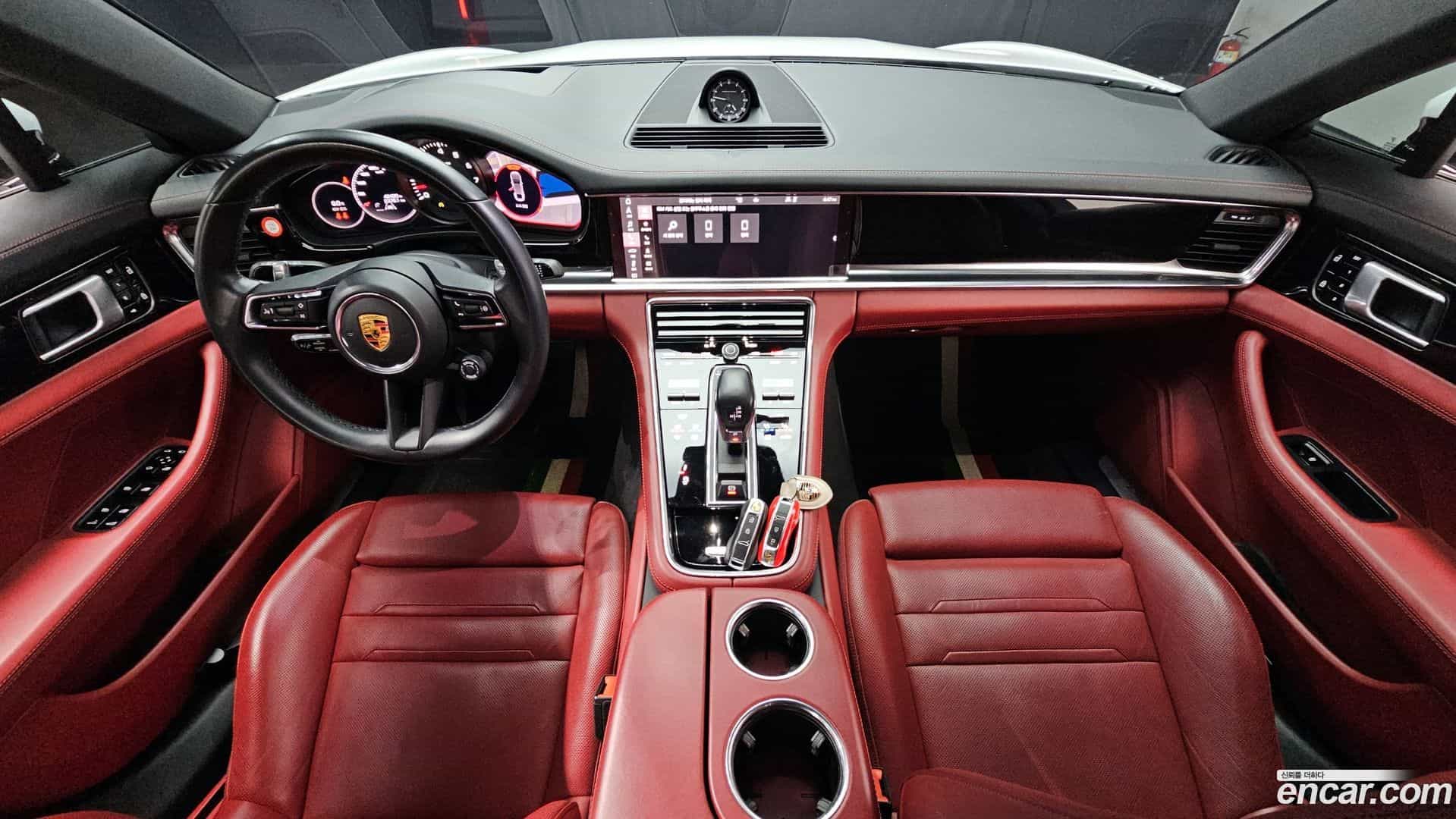 Panamera Porsche 2021.11-INNER-007