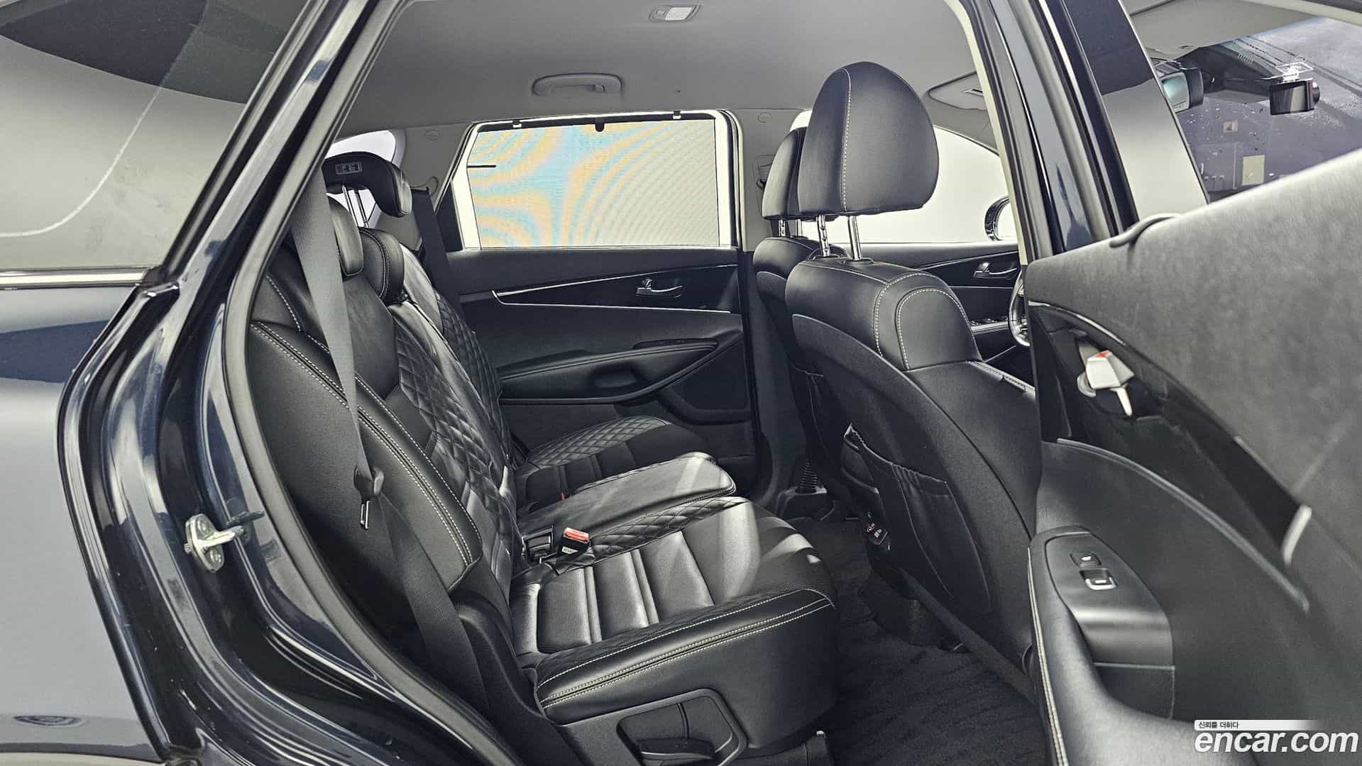 Sorento Kia 2019.1-OPTION-016