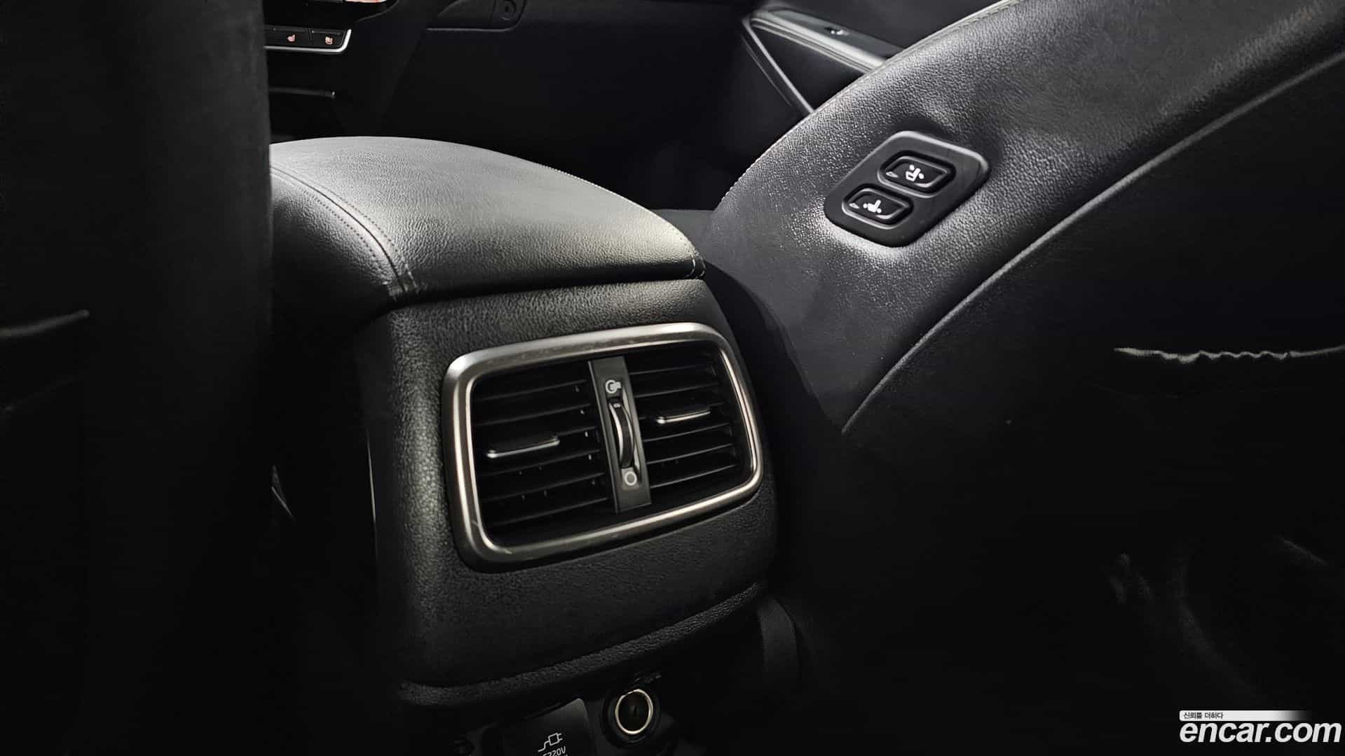 Sorento Kia 2019.1-OPTION-022