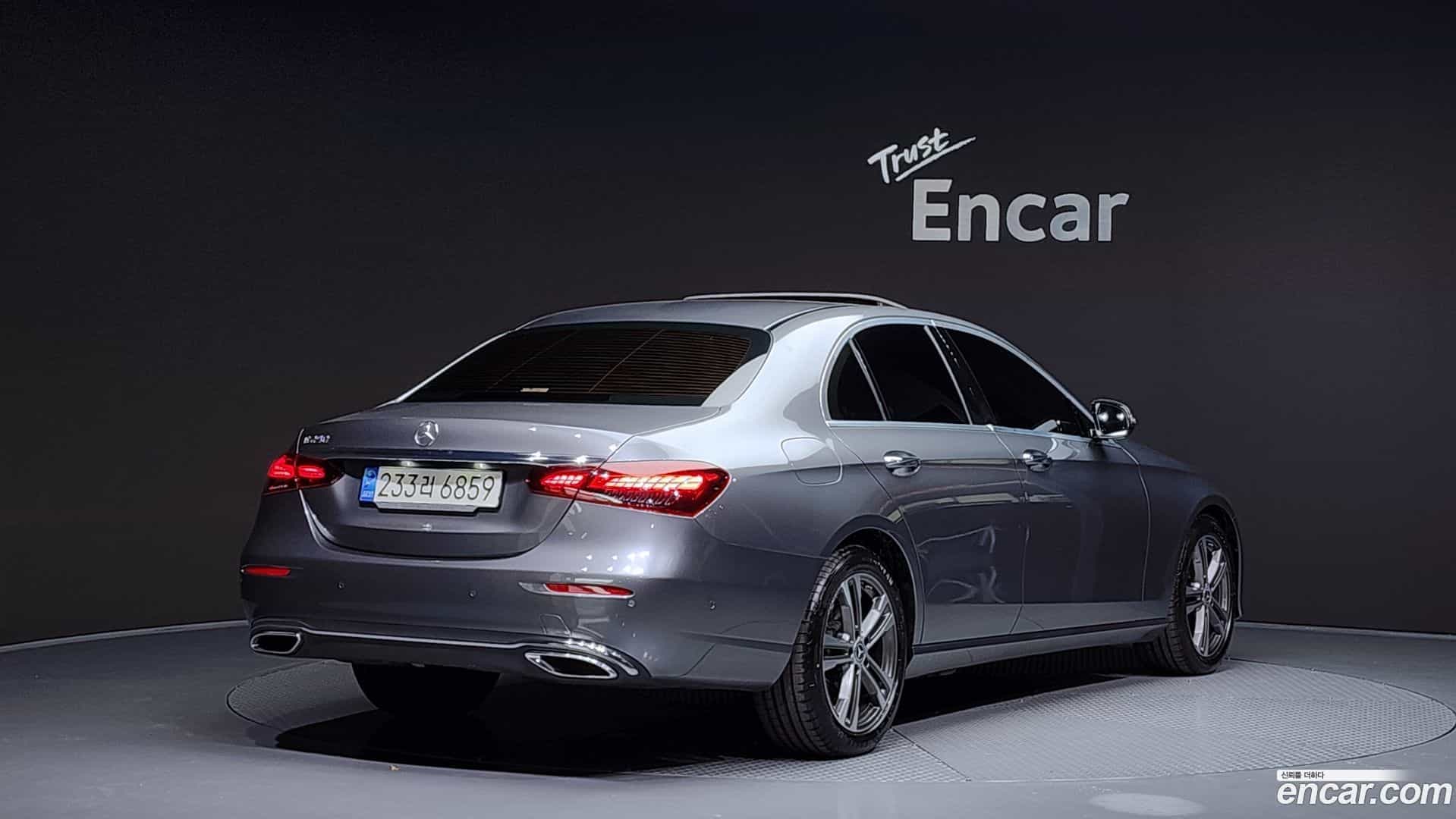 E-Class Mercedes-Benz 2022.10-OUTER-002