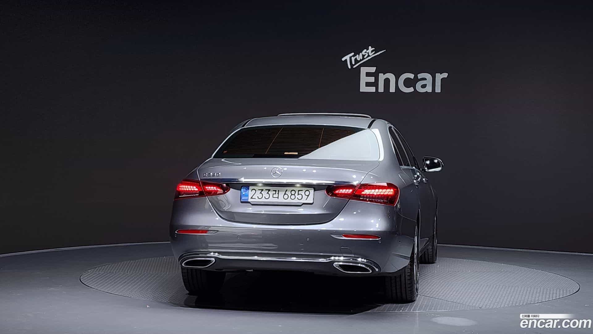 E-Class Mercedes-Benz 2022.10-OUTER-004