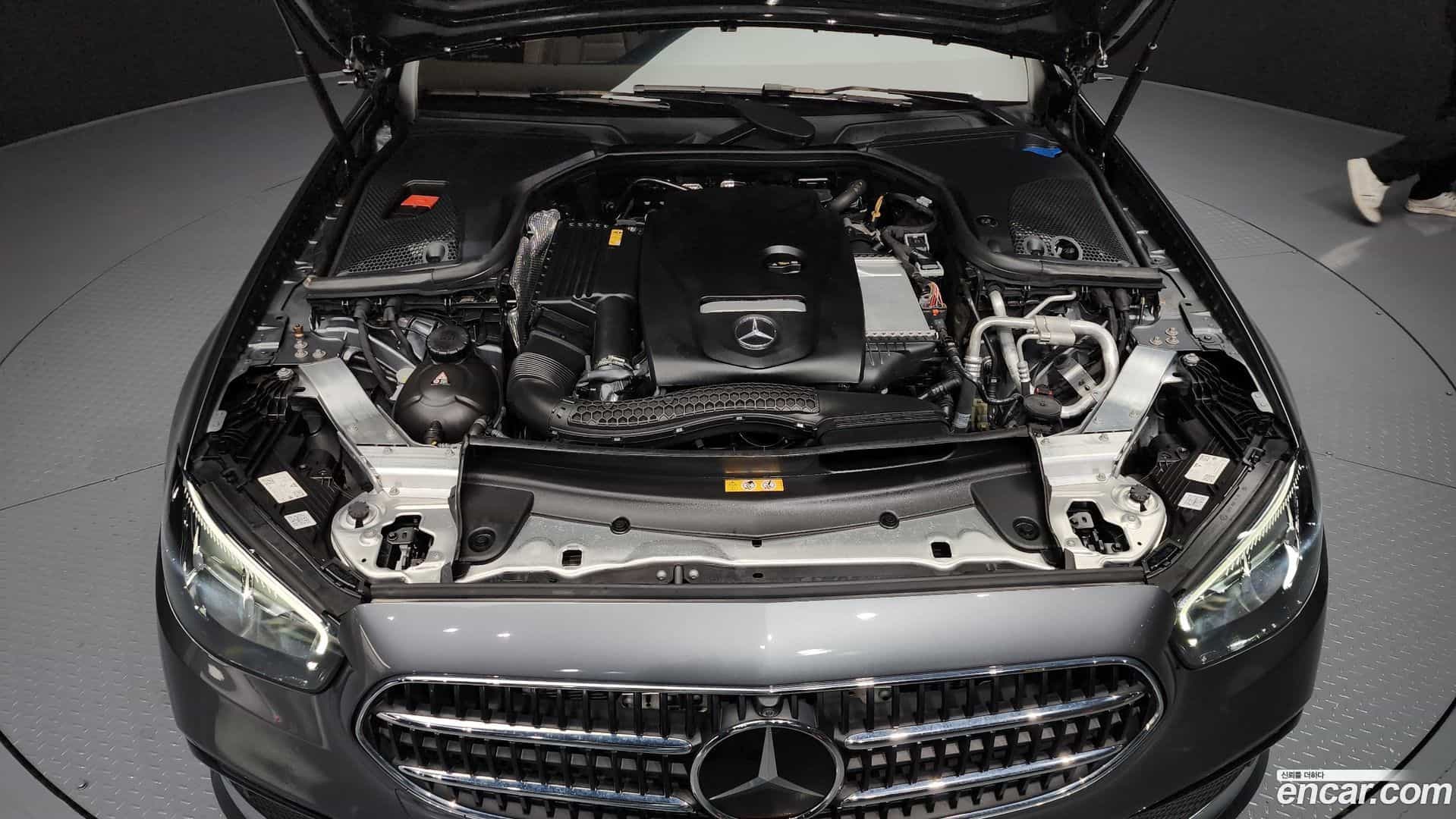 E-Class Mercedes-Benz 2022.10-INNER-006