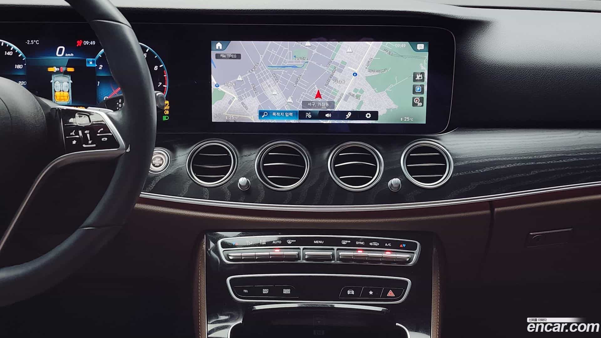E-Class Mercedes-Benz 2022.10-OPTION-018