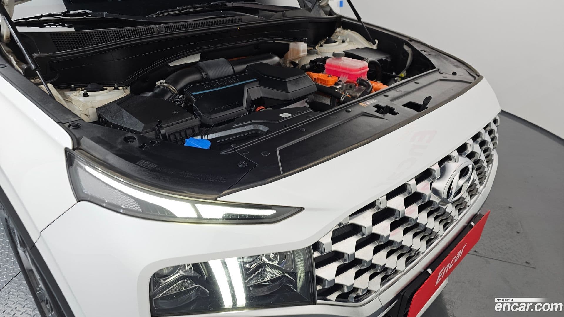 Main__Slider__Photo:Santafe Hyundai 2021.8-5