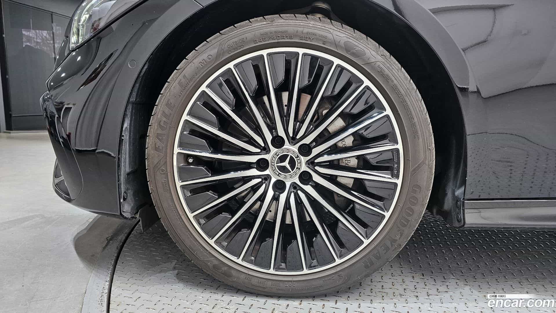 CLE-Class Mercedes-Benz 2024.7-OUTER-005