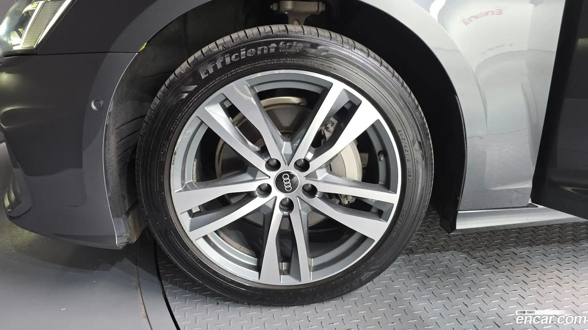 A6 Audi 2022.1-OUTER-005