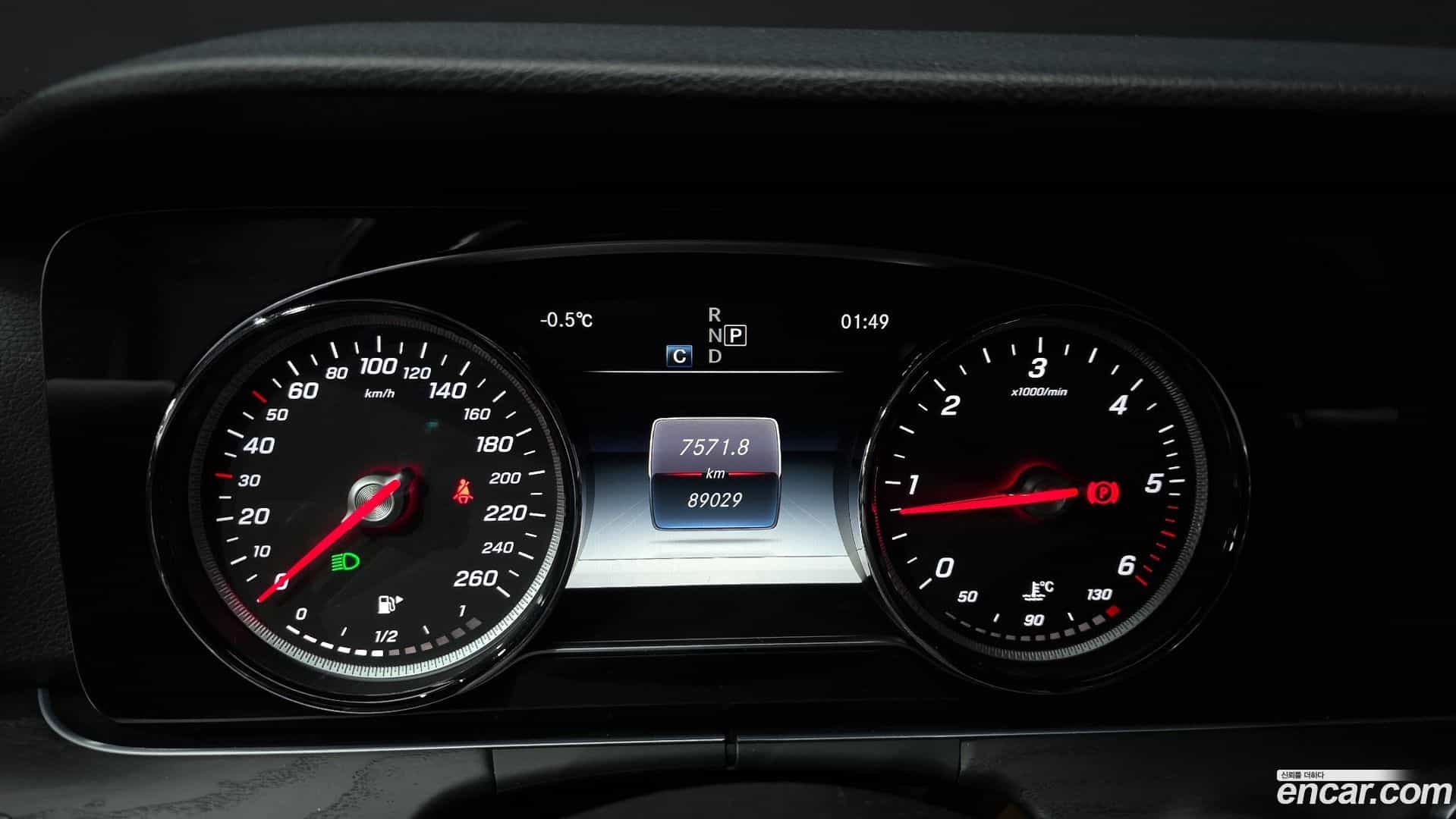 E-Class Mercedes-Benz 2017.2-INNER-008