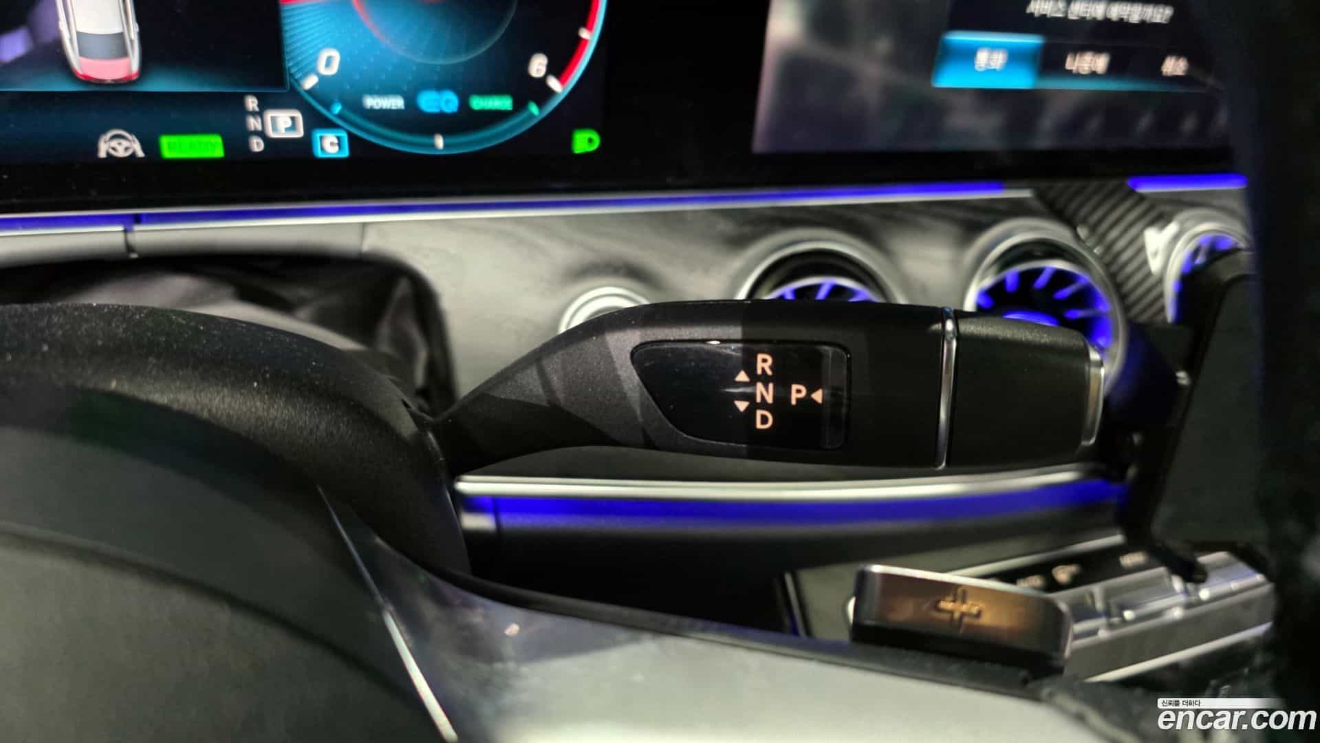 CLS-Class Mercedes-Benz 2022.10-INNER-009
