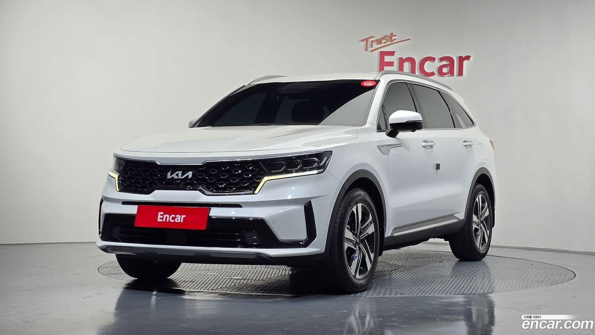 Main__Slider__Photo:Sorento Kia 2023.6-0
