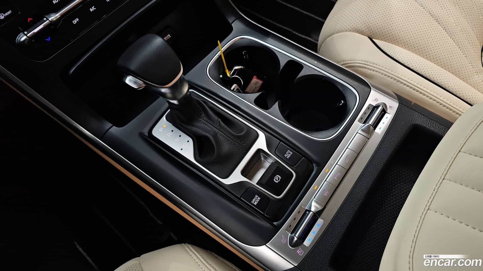 Canival Kia 2023.8-INNER-009