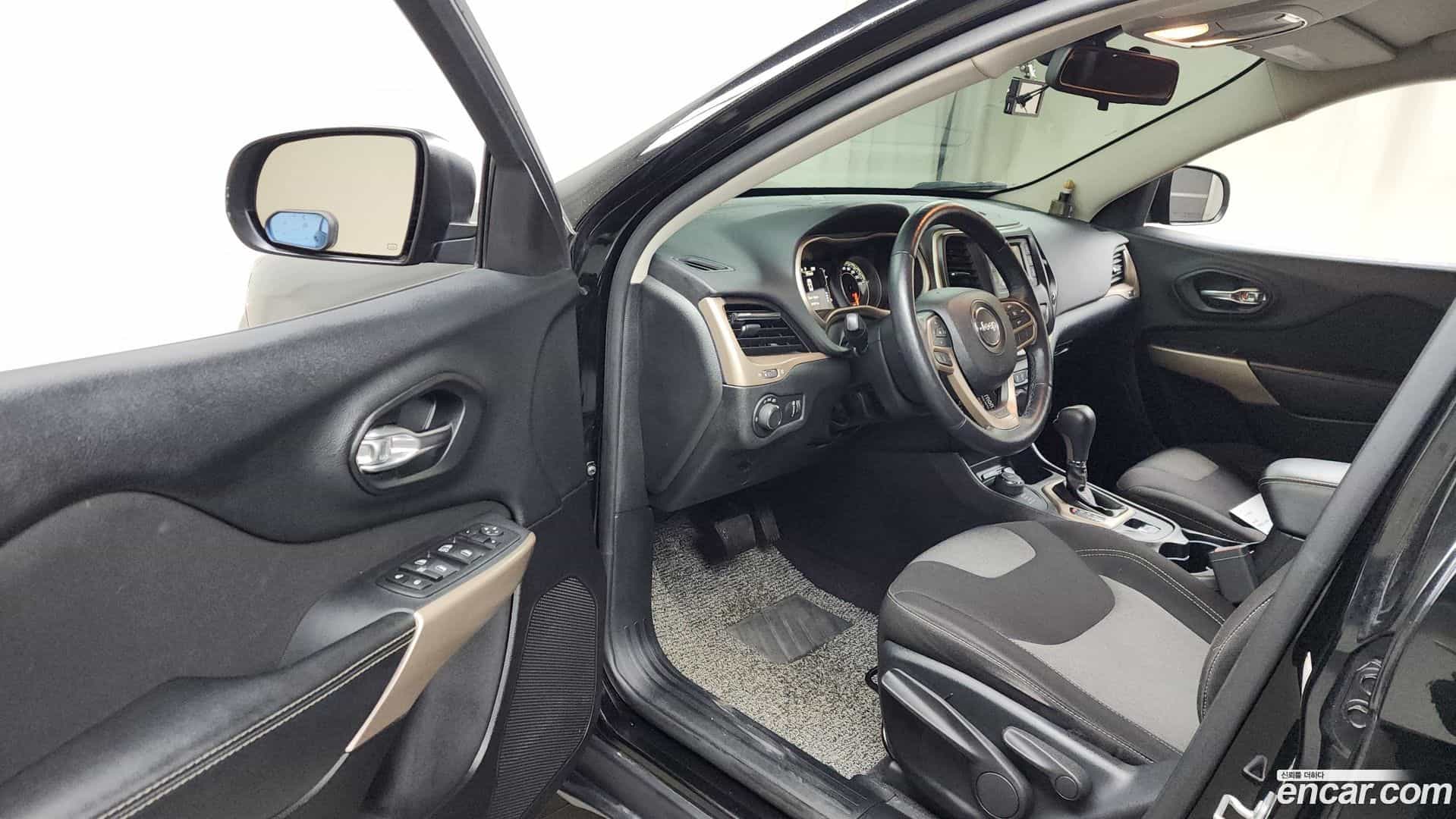 Cherokee Jeep 2017.11-INNER-010