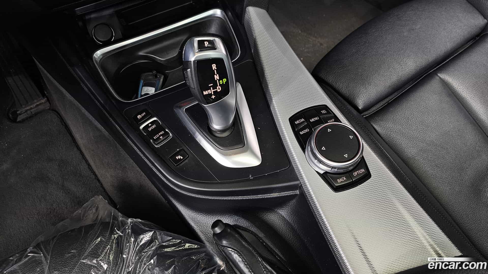 3-Series BMW 2014.11-INNER-009