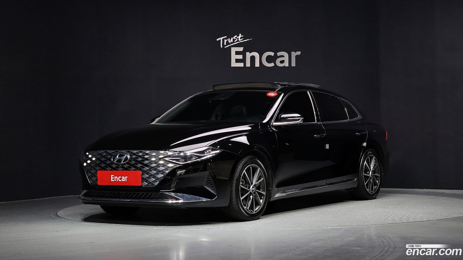 Main__Slider__Photo:Grandeur Hyundai 2020.2-0