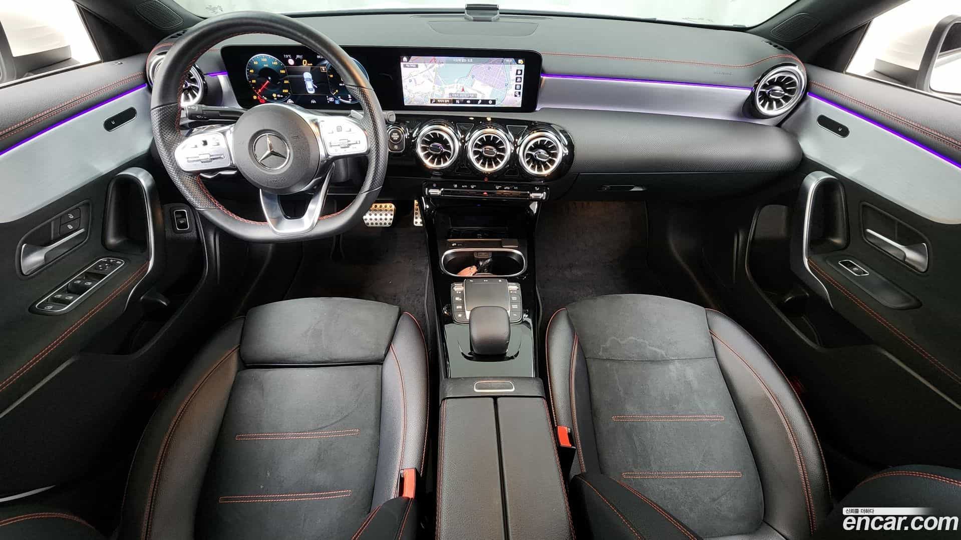 CLA-Class Mercedes-Benz 2022.2-INNER-007