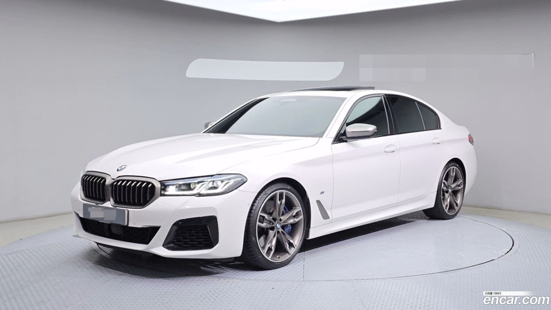 Main__Slider__Photo:5-Series BMW 2020.11-0