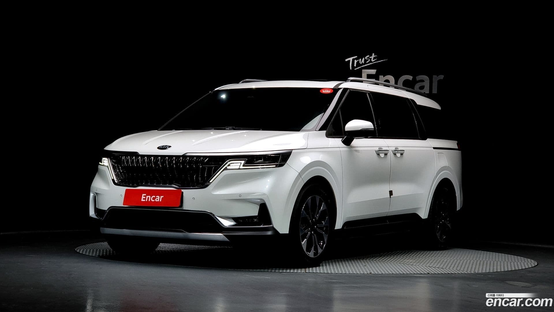 Main__Slider__Photo:Canival Kia 2020.11-0