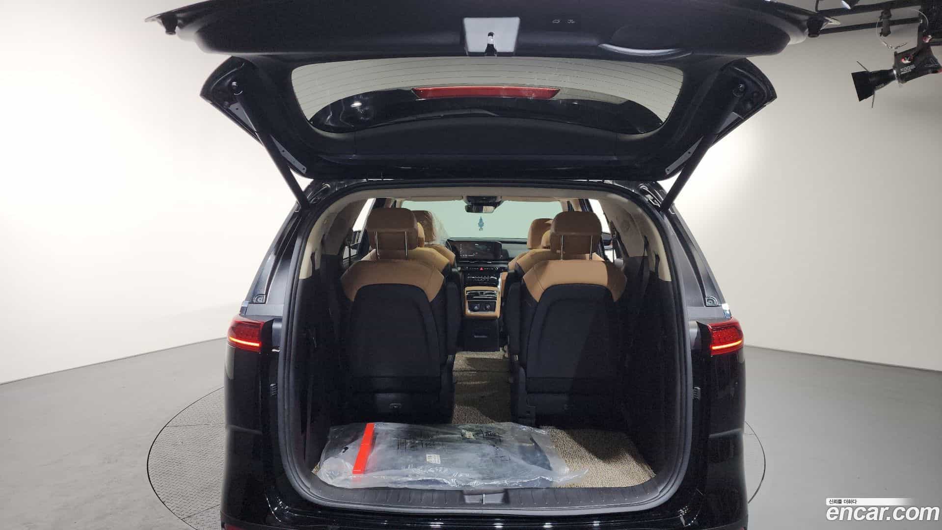 Canival Kia 2021.3-OPTION-024