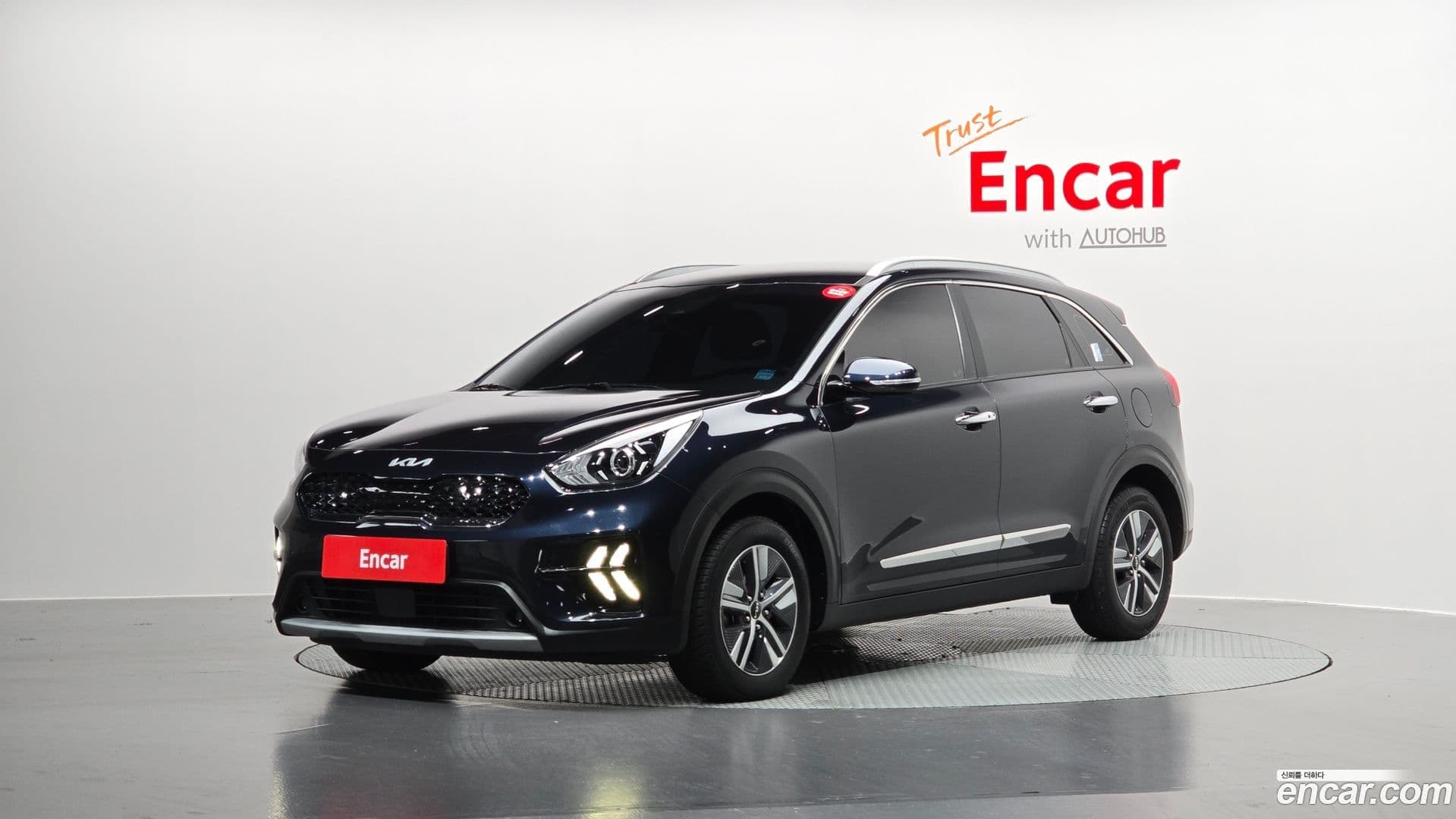 Main__Slider__Photo:Niro Kia 2021.11-0