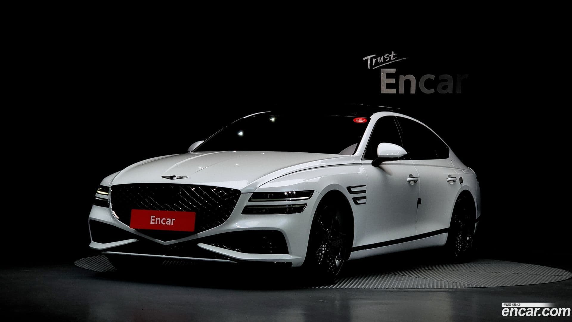 Main__Slider__Photo:G80 Genesis 2022.6-0