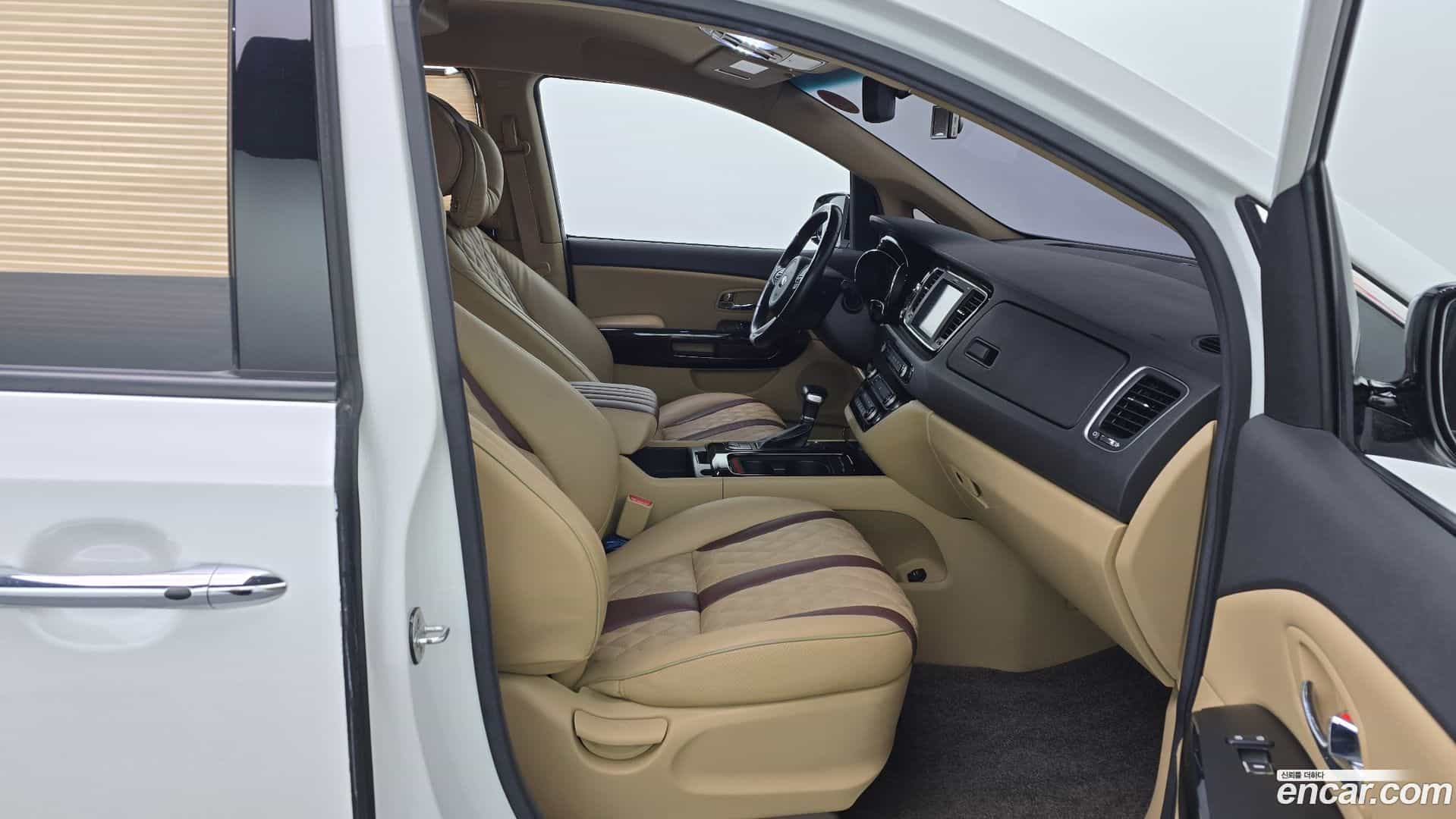 Canival Kia 2017.4-OPTION-015