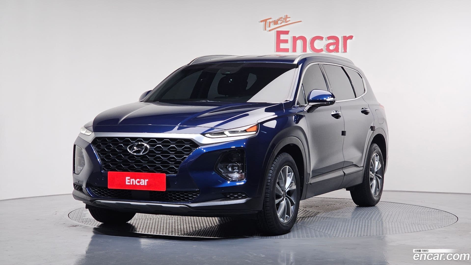 Main__Slider__Photo:Santafe Hyundai 2018.2-0