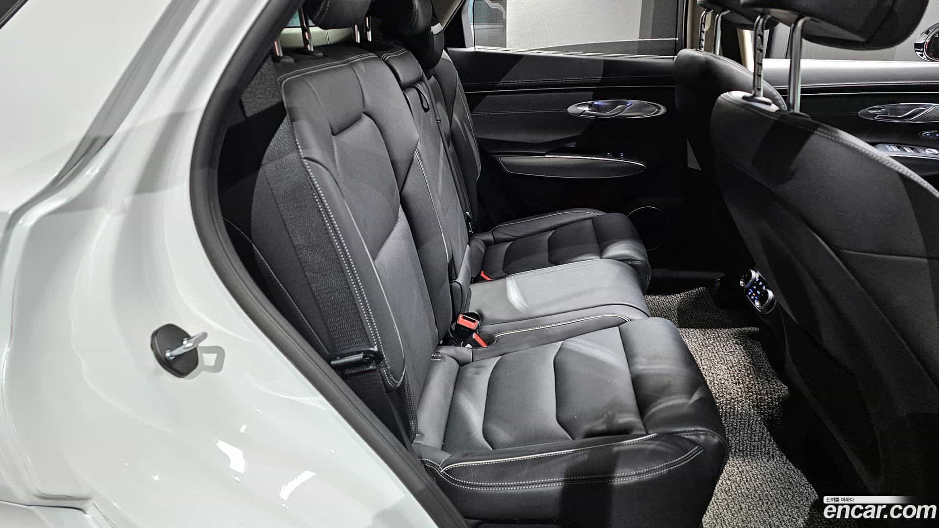 GV70 Genesis 2023.0-OPTION-018