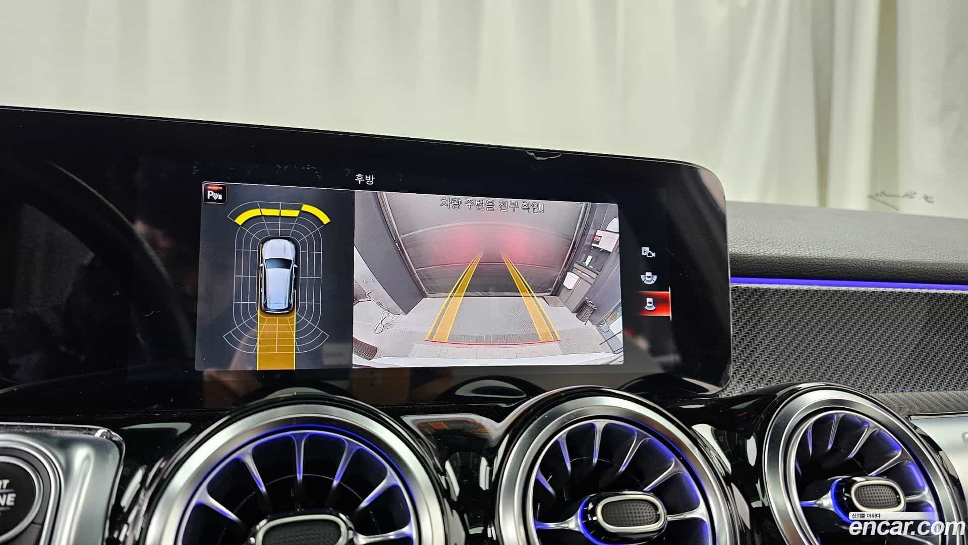 GLB-Class Mercedes-Benz 2022.6-OPTION-019