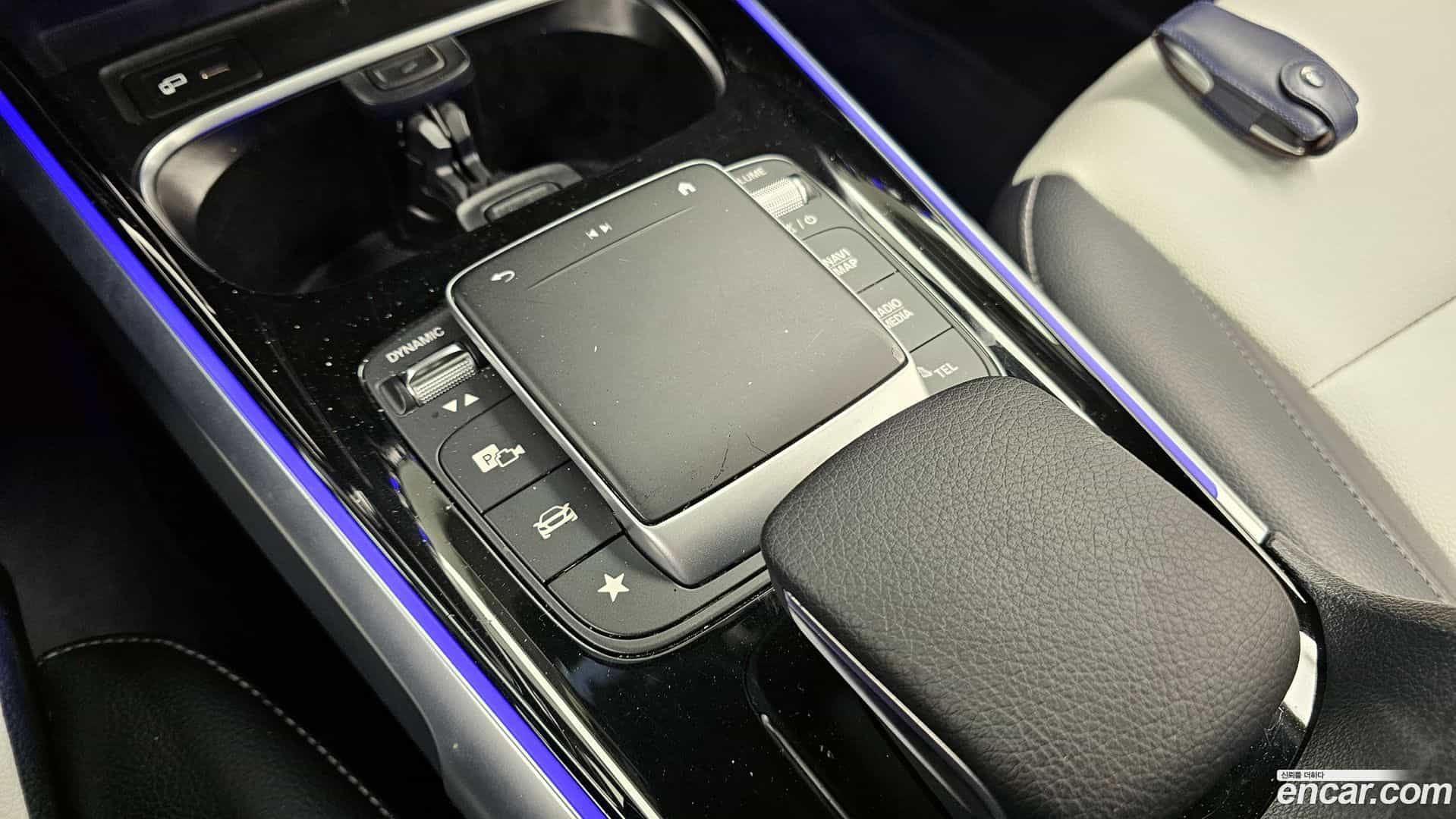 GLB-Class Mercedes-Benz 2022.6-OPTION-022
