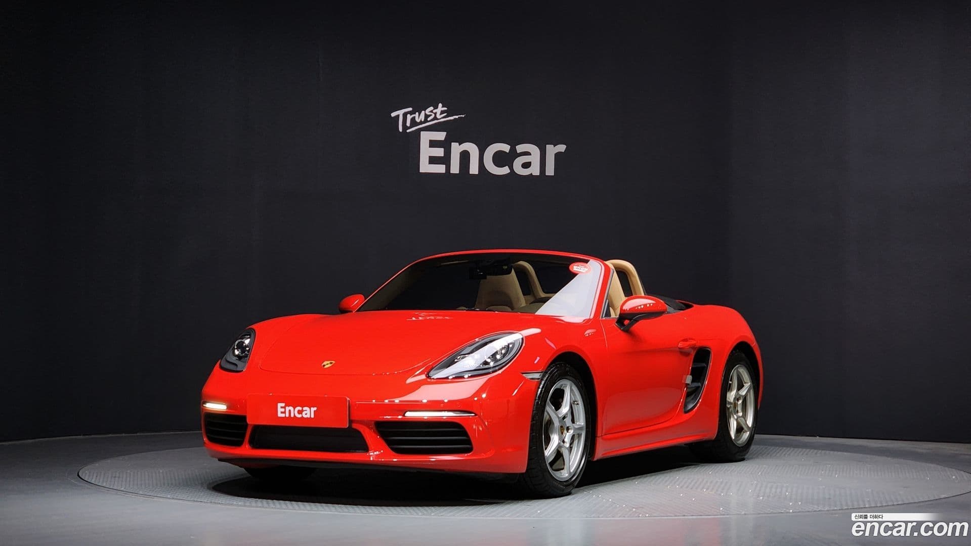 Main__Slider__Photo:718 Porsche 2017.4-0