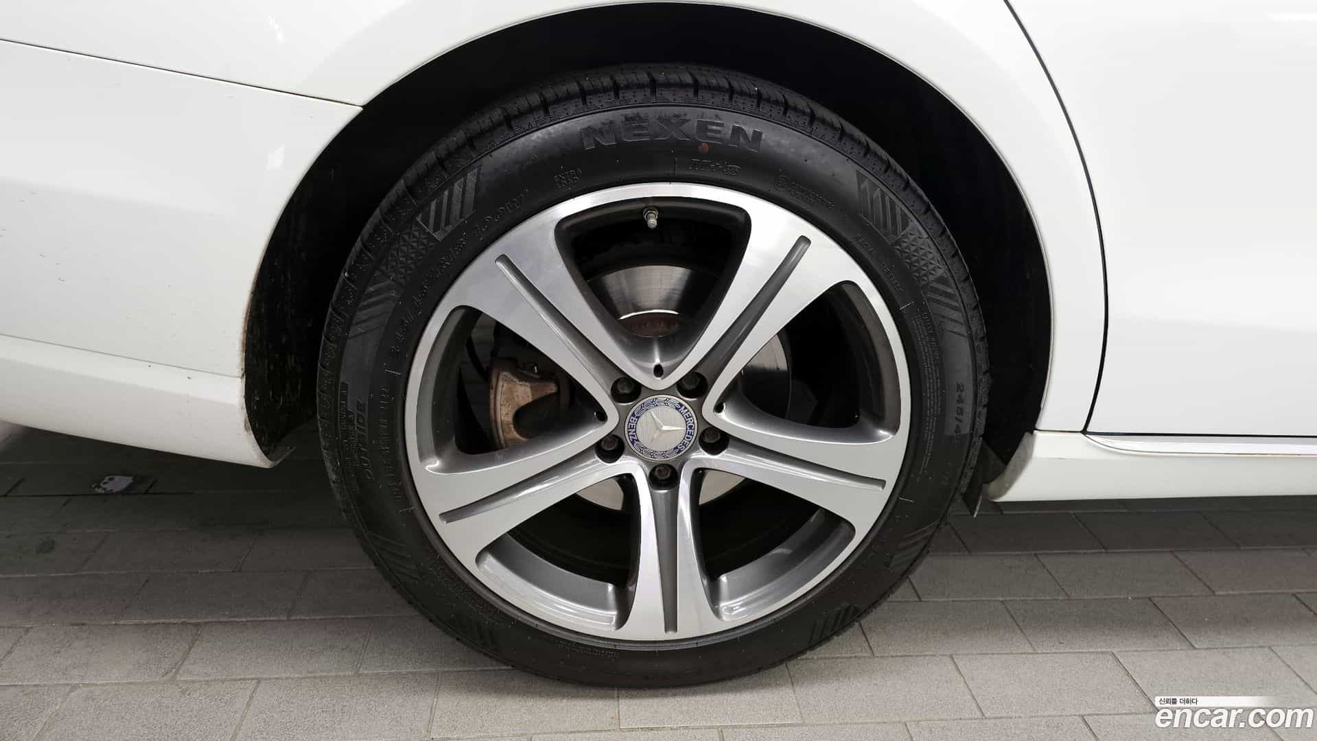 E-Class Mercedes-Benz 2016.10-OUTER-005