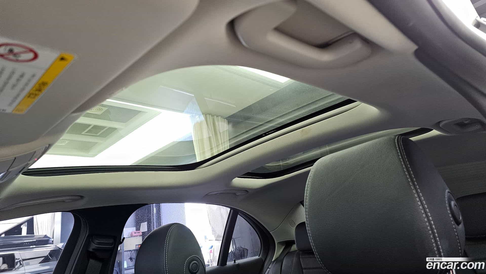 E-Class Mercedes-Benz 2016.10-OPTION-022