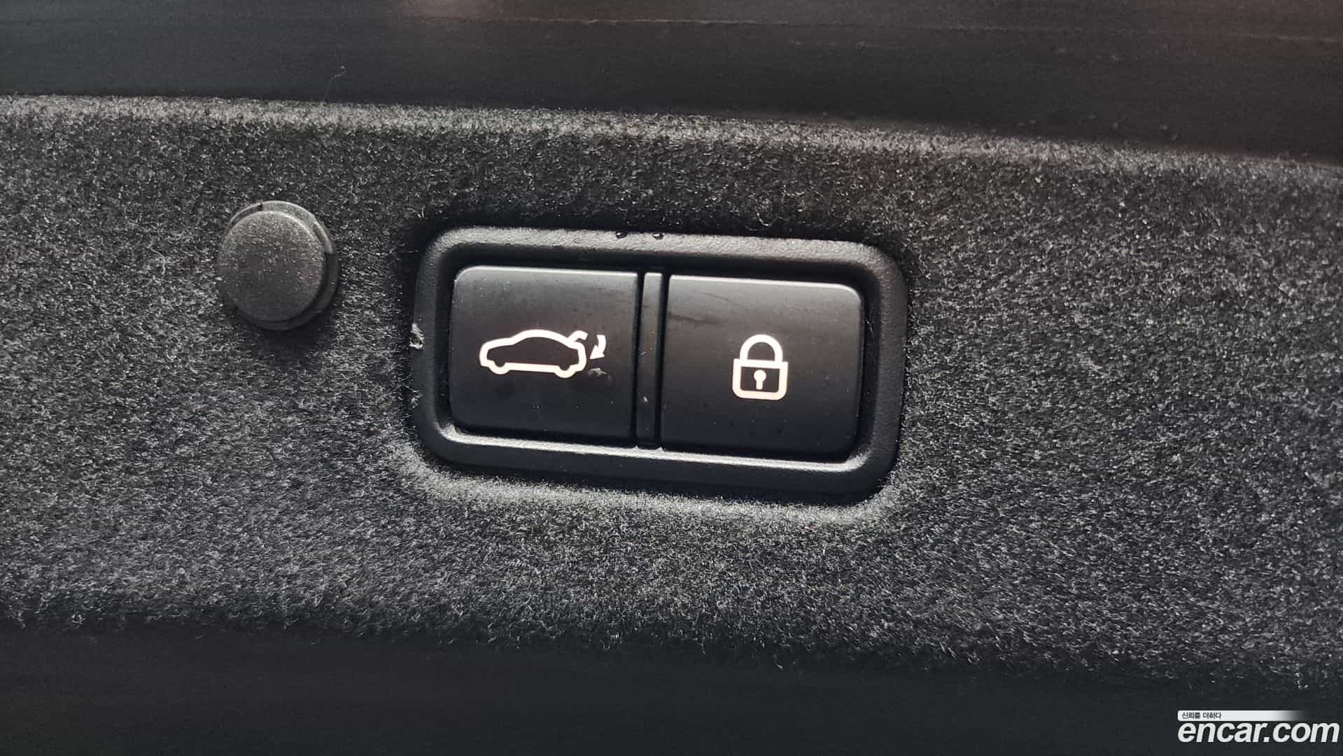 Grandeur Hyundai 2020.4-OPTION-024