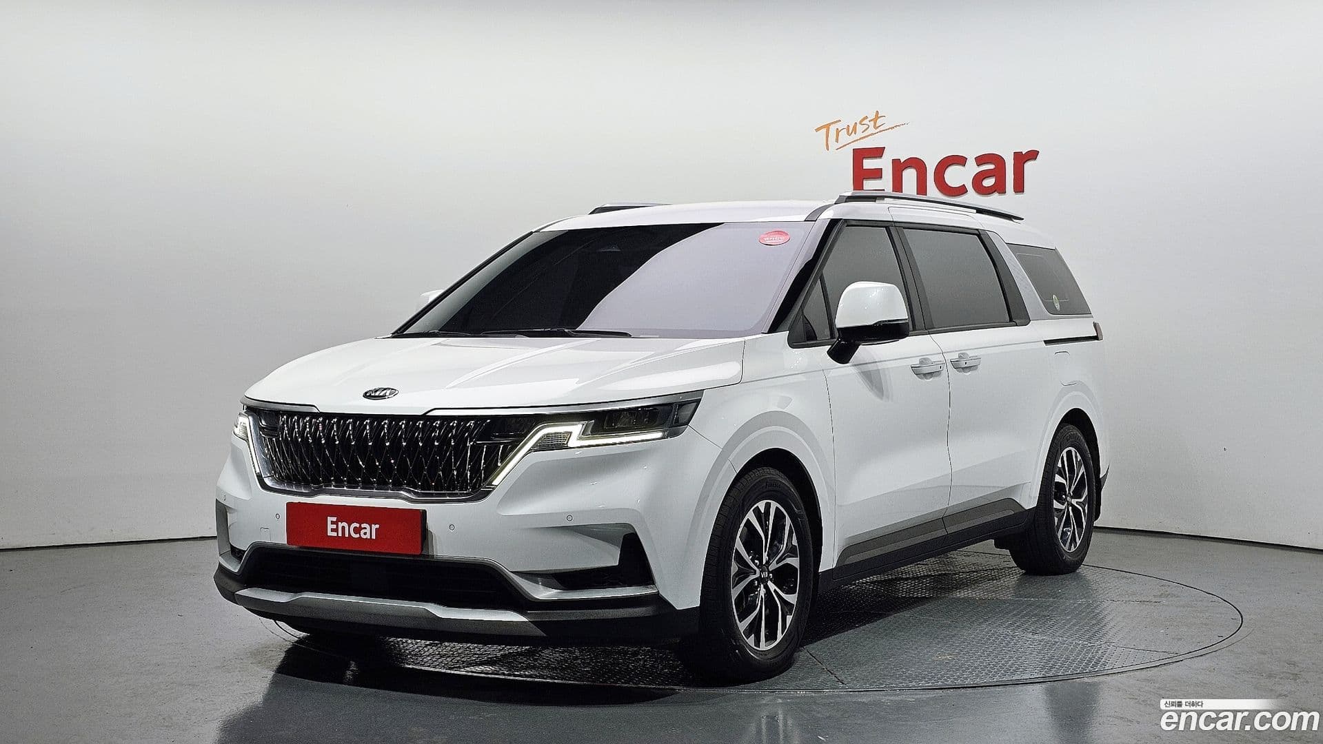 Main__Slider__Photo:Canival Kia 2021.2-0
