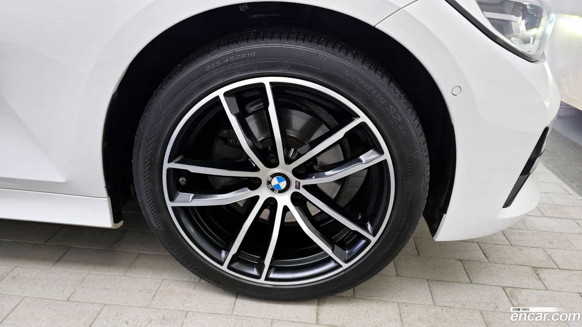 3-Series BMW 2021.5-OUTER-005