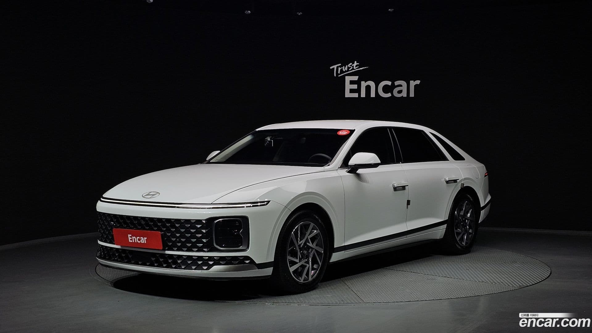 Main__Slider__Photo:Grandeur Hyundai 2025.0-0